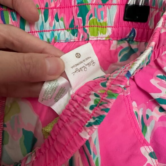 Lilly Pulitzer Pink Toucan Shorts Size XS - Picture 3 of 4